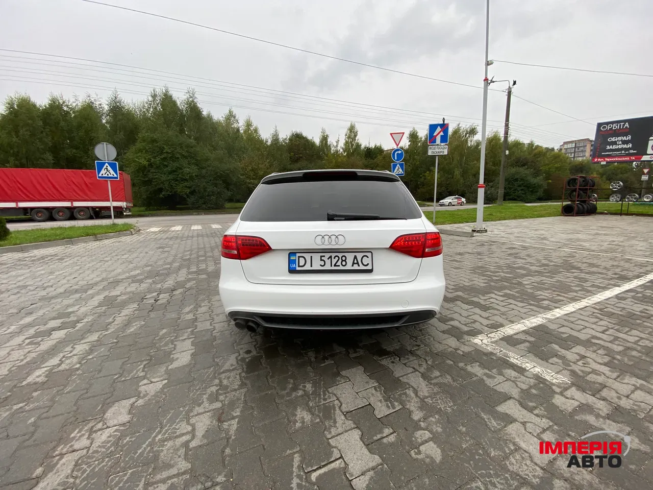 Audi A4 - фото 7