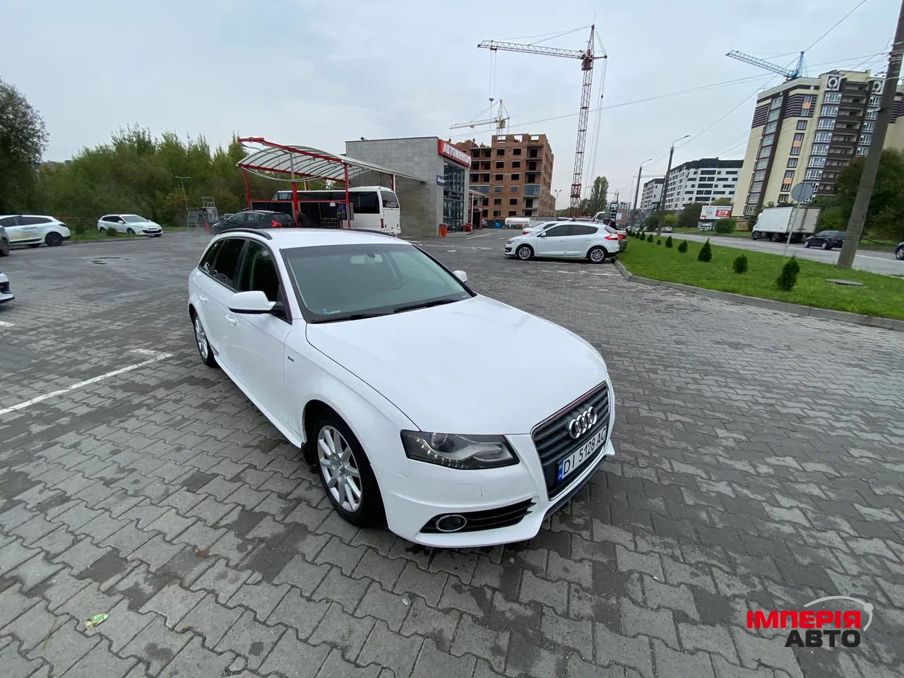 Audi A4 - фото 3