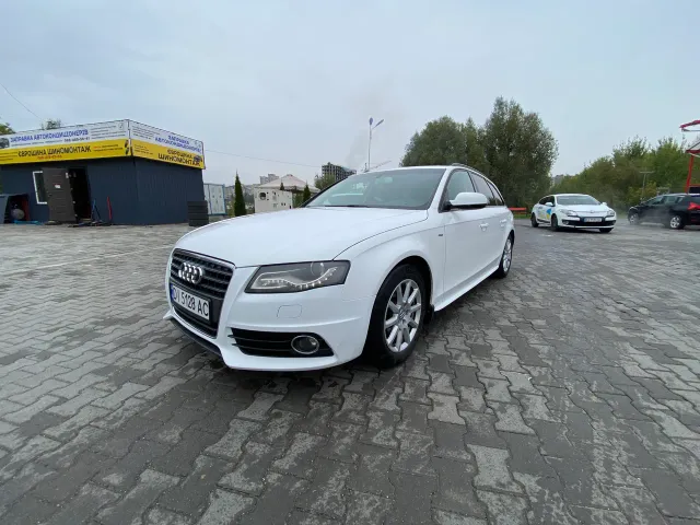 Audi A4 - фото 2