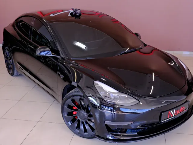 Tesla Model 3 - фото 4