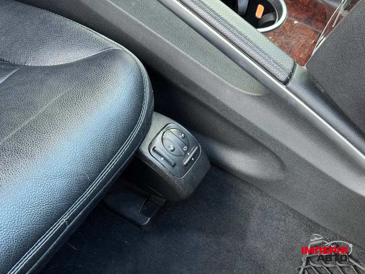 Mercedes-Benz GL-Класс - фото 29