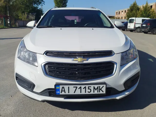 Chevrolet Cruze - фото 1