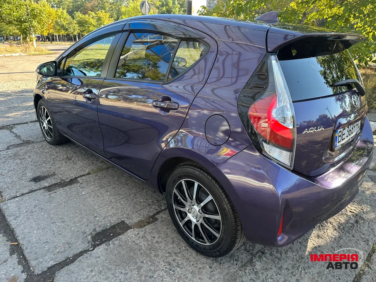 Toyota Aqua - фото 19