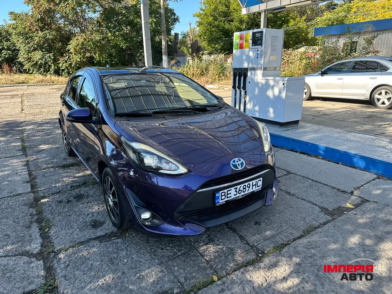 Toyota Aqua - фото 2