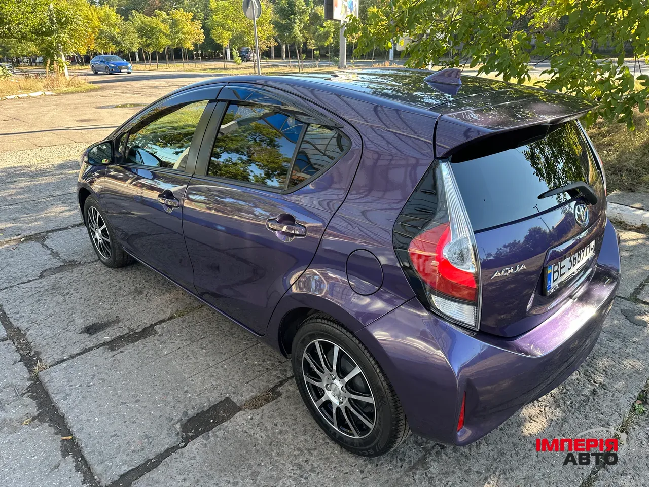 Toyota Aqua - фото 13