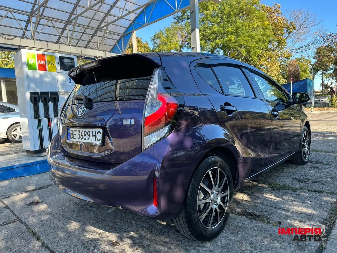 Toyota Aqua - фото 16