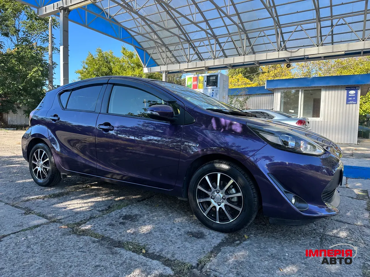 Toyota Aqua - фото 8