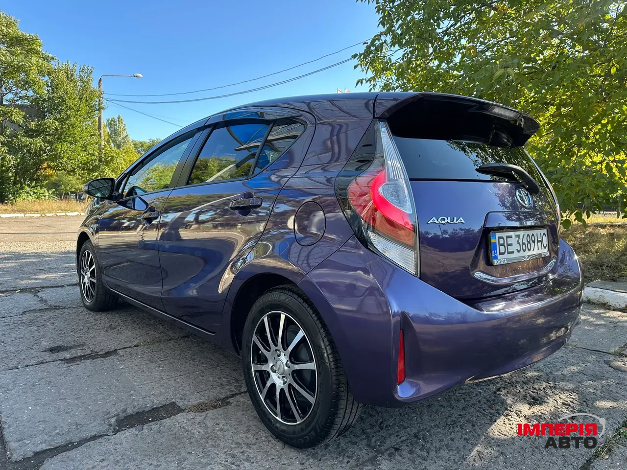 Toyota Aqua - фото 5