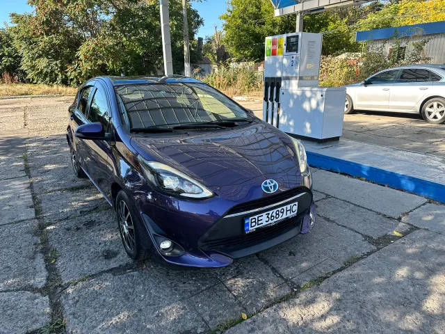 Toyota Aqua - фото 2