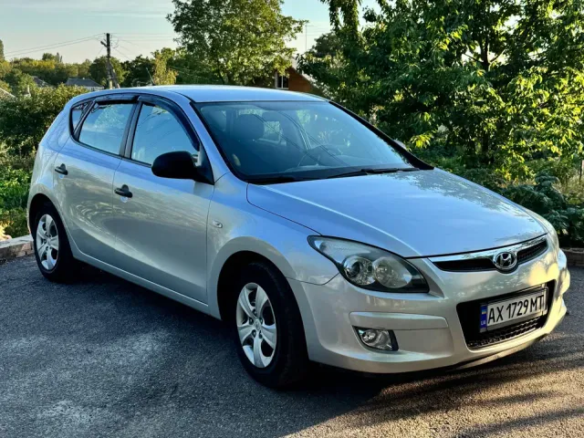 Hyundai i30 - фото 5