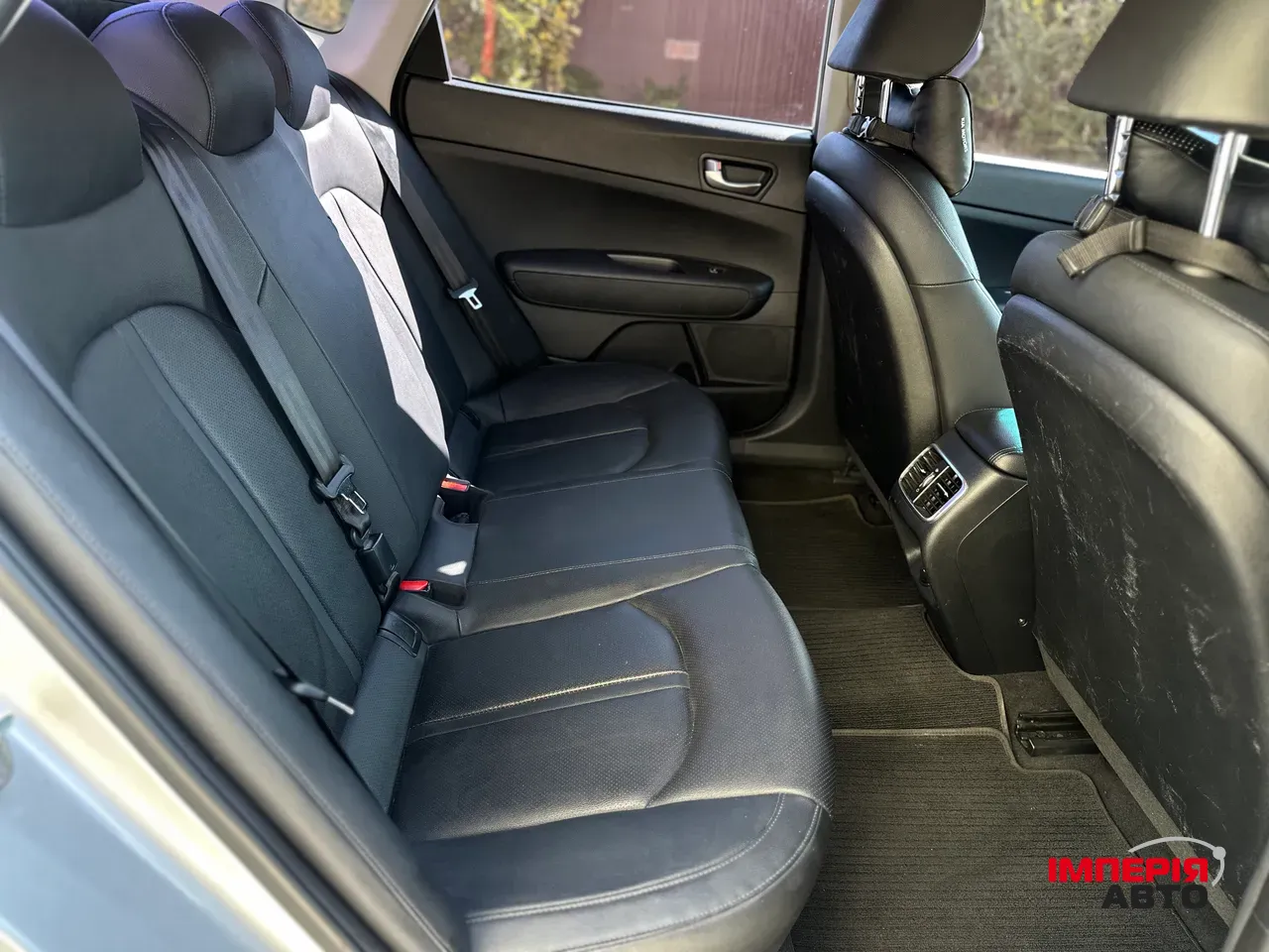 Kia K5 - фото 18