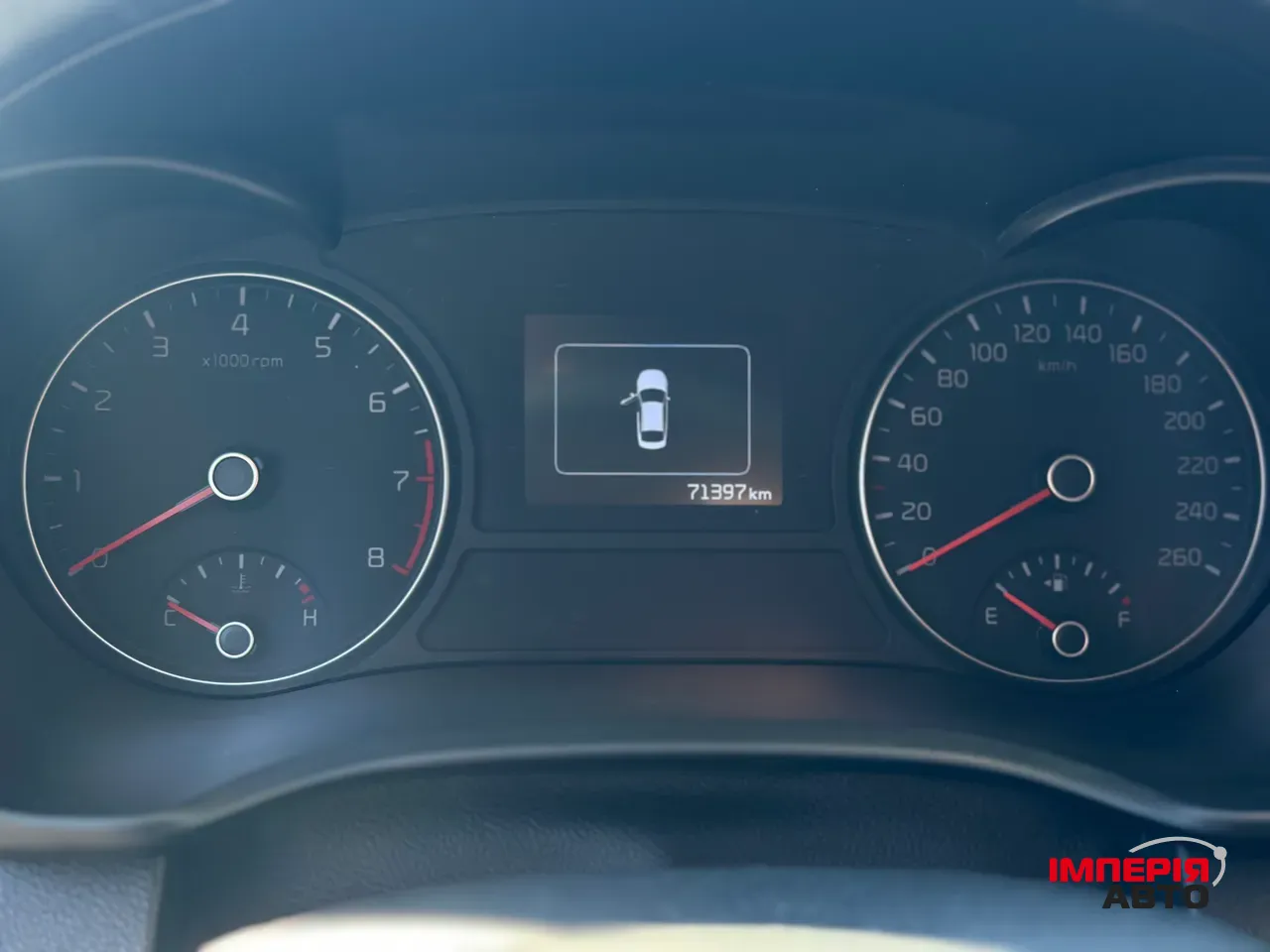 Kia K5 - фото 22