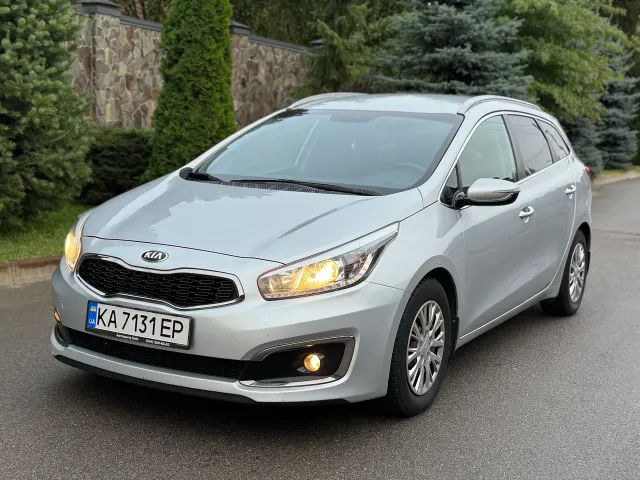 Kia Ceed - фото 5