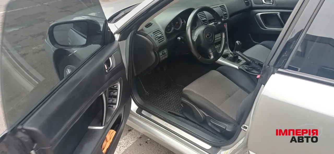 Subaru Legacy - фото 5