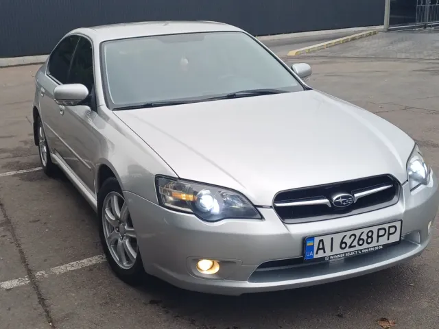 Subaru Legacy - фото 1