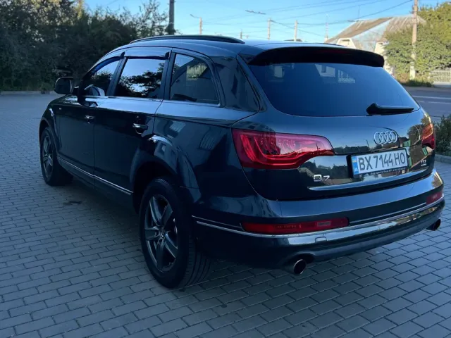 Audi Q7 - фото 4