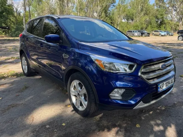 Ford Escape - фото 1