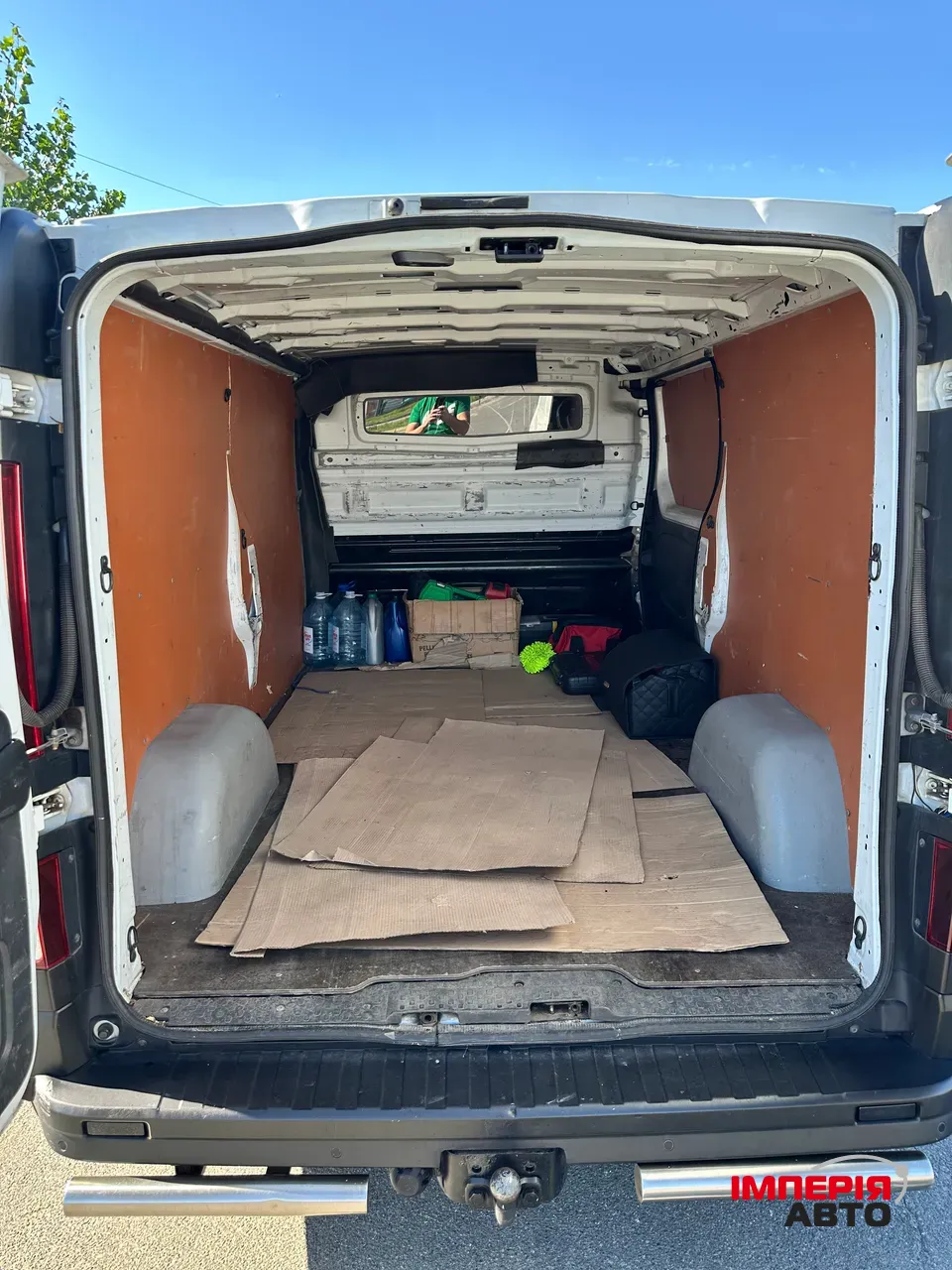 Renault Trafic - фото 10