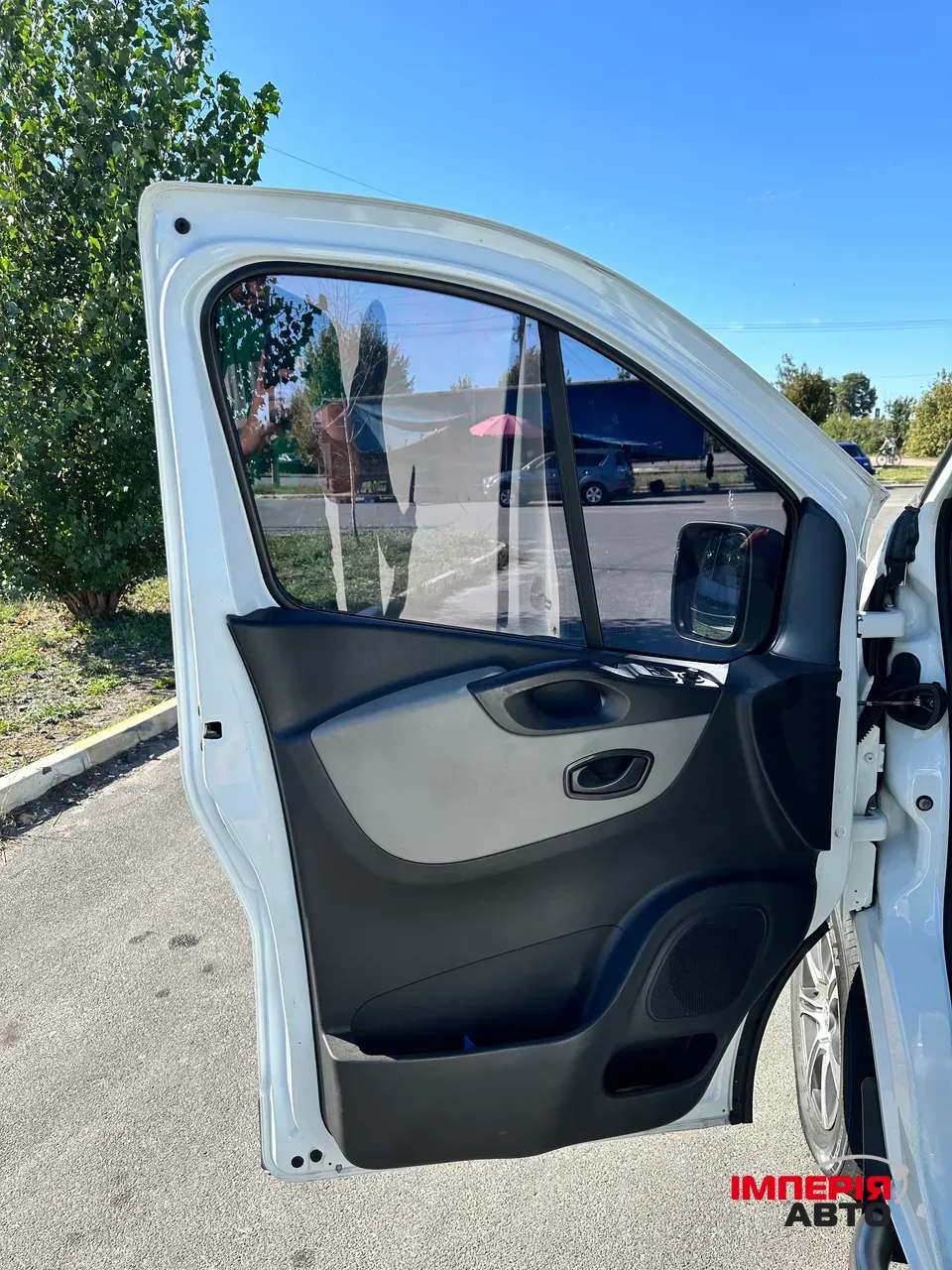 Renault Trafic - фото 5