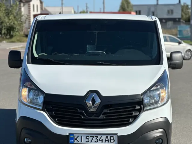 Renault Trafic - фото 1
