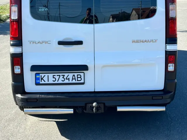 Renault Trafic - фото 4
