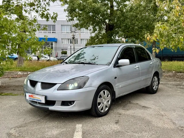 Mitsubishi Lancer - фото 4