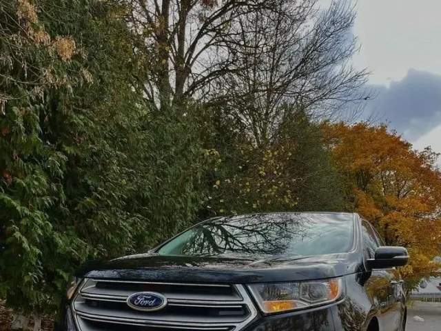 Ford Edge - фото 1
