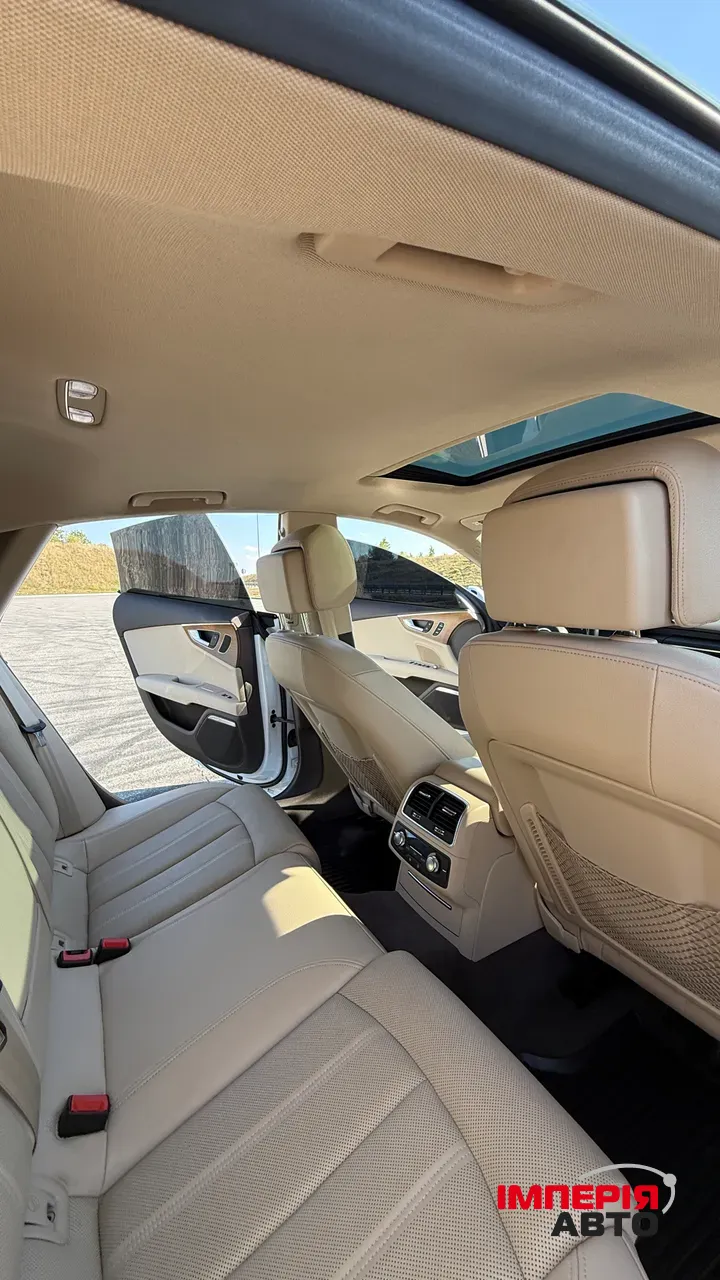 Audi A7 - фото 10