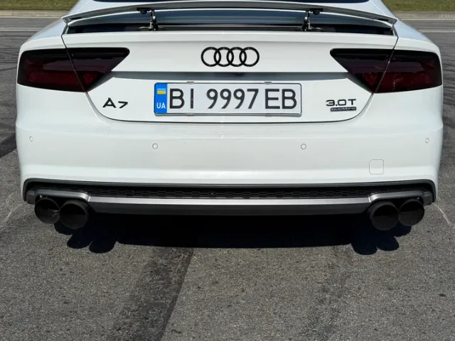 Audi A7 - фото 5