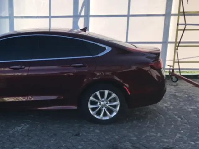 Chrysler 200 - фото 3