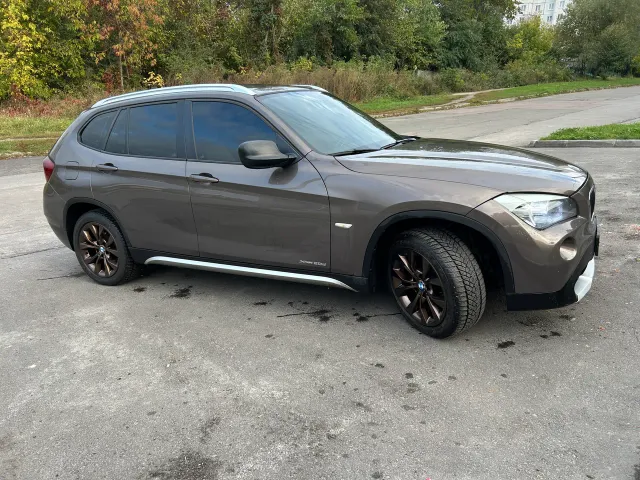 BMW X1 - фото 4