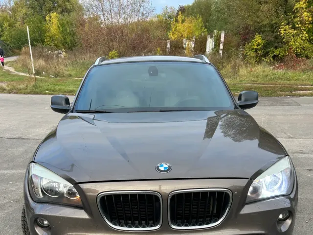 BMW X1 - фото 2