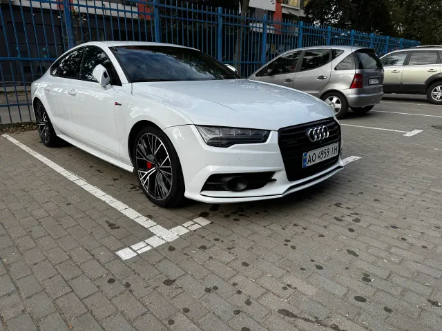 Audi A7 - фото 4