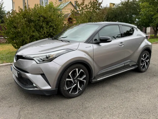 Toyota C-HR - фото 5