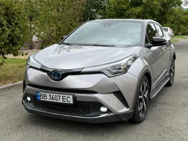 Toyota C-HR - фото 4