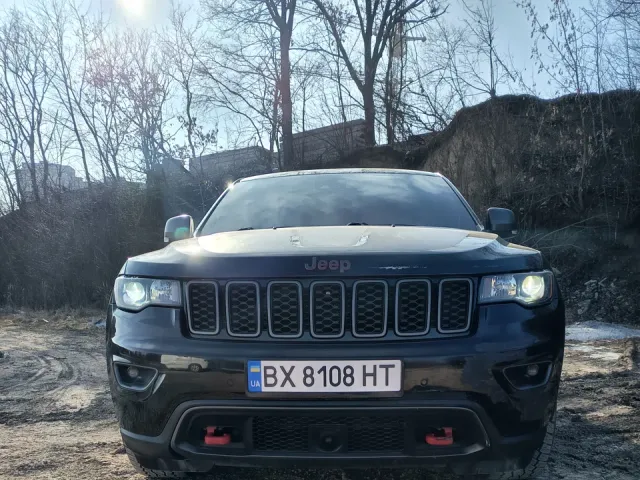 Jeep Grand Cherokee - фото 1