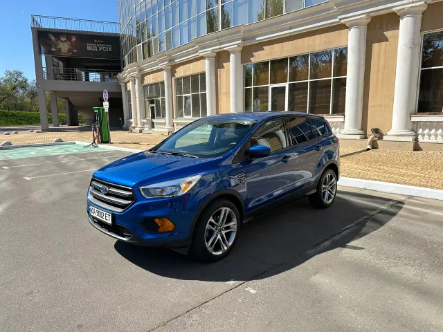 Ford Escape - фото 1