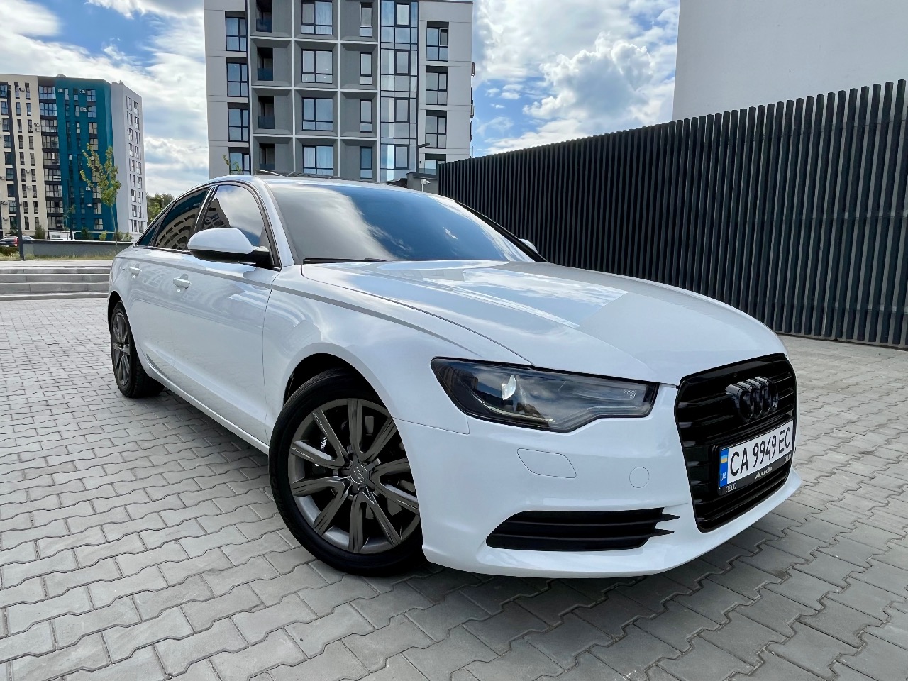 Audi A6 - фото 13