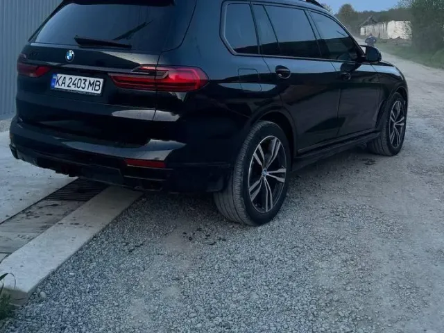 BMW X7 - фото 3