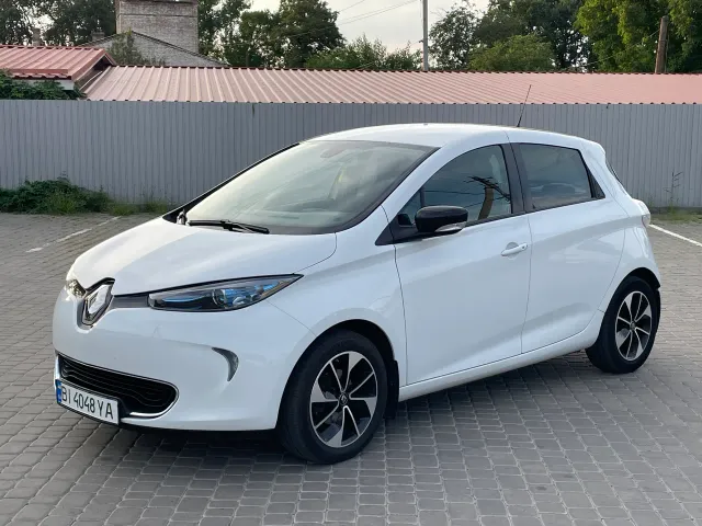 Renault ZOE - фото 3