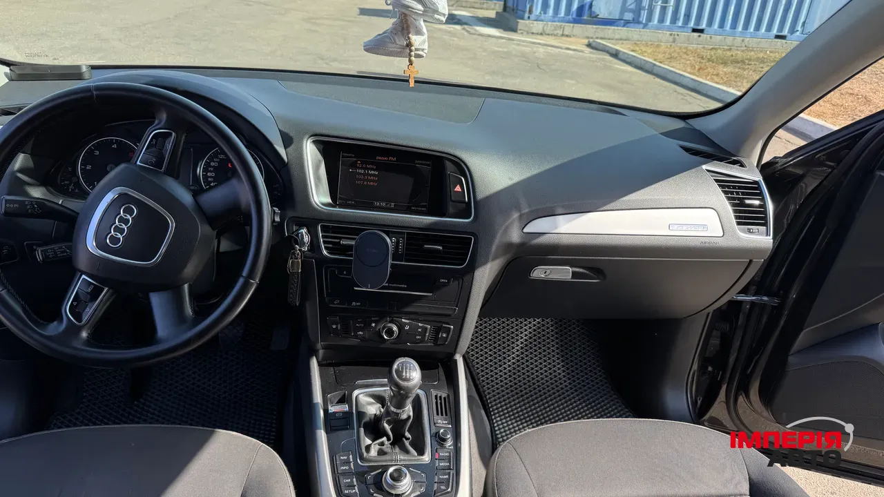 Audi Q5 - фото 3