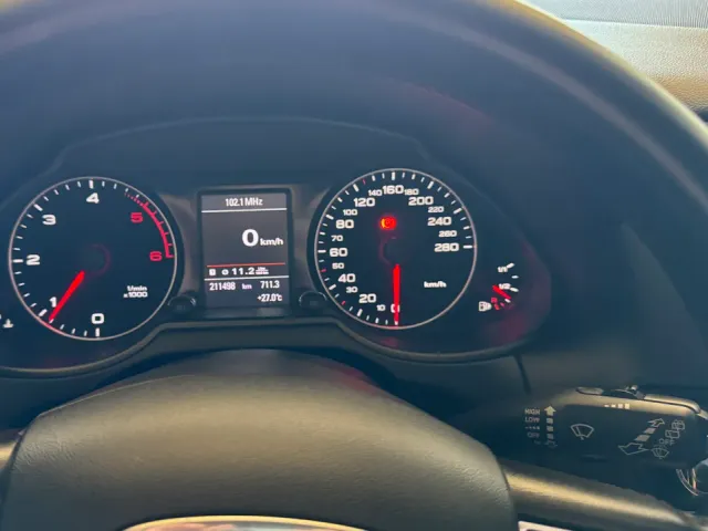 Audi Q5 - фото 1