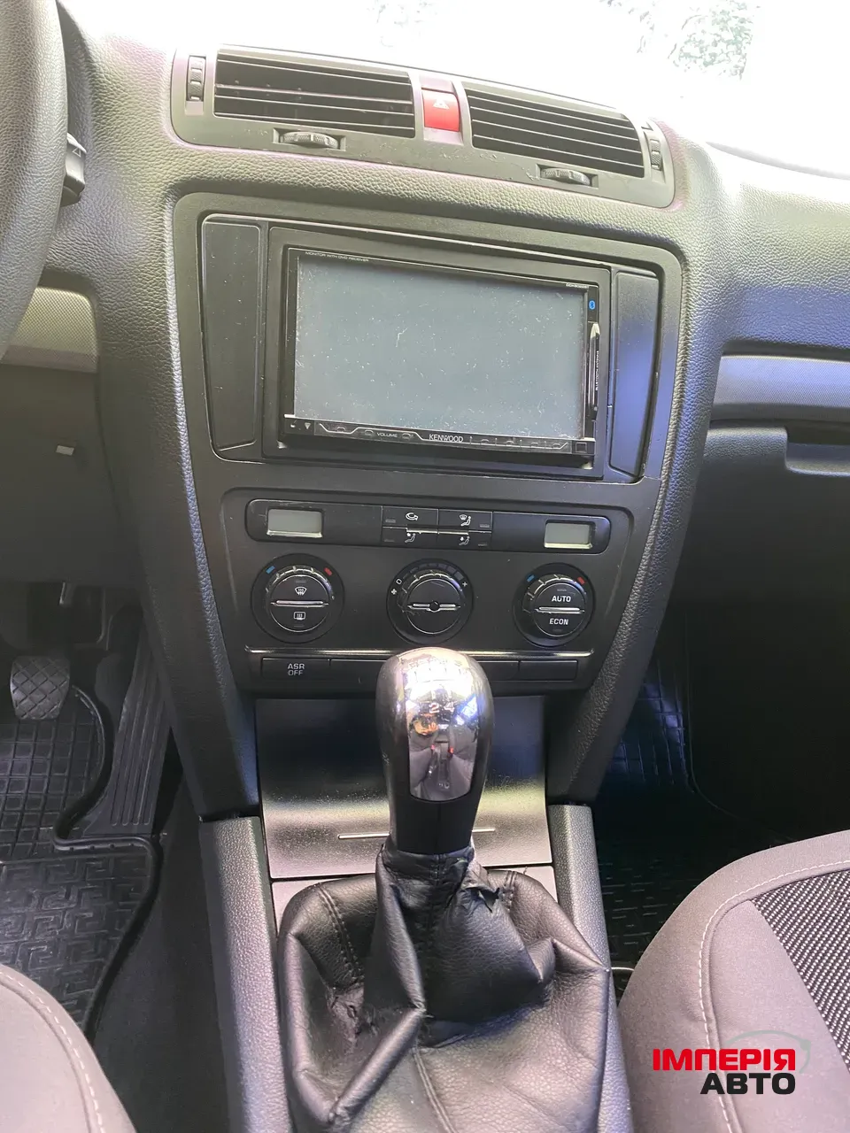 Skoda Octavia - фото 5