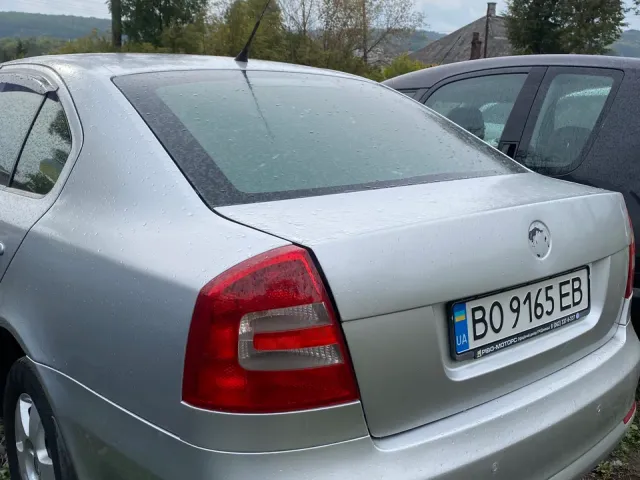 Skoda Octavia - фото 4