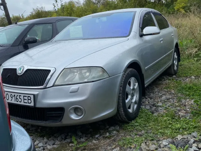 Skoda Octavia - фото 1