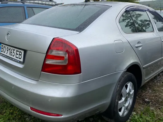 Skoda Octavia - фото 3