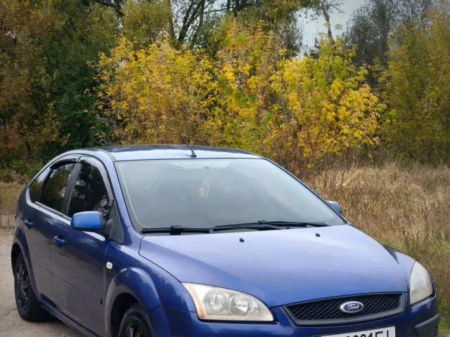 Ford Focus - фото 1