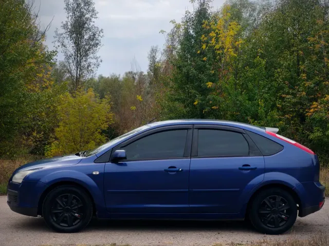 Ford Focus - фото 4
