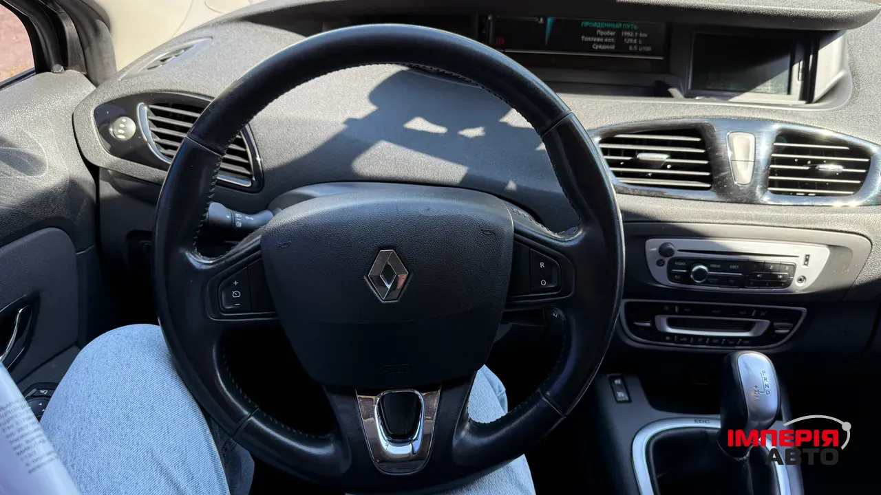 Renault Scenic - фото 1