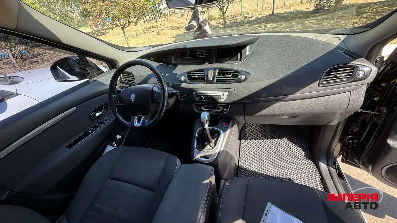 Renault Scenic - фото 2